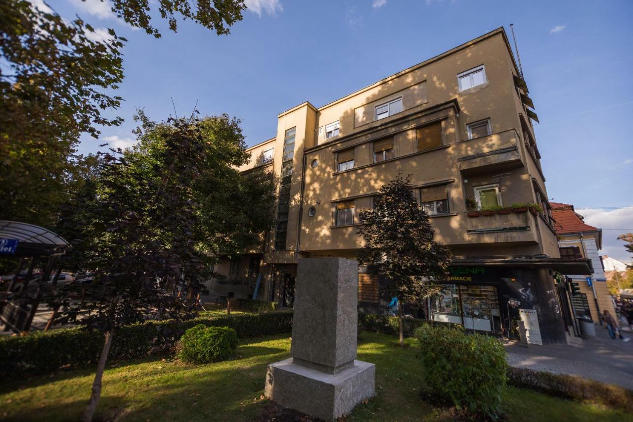 Apartament Tribunei Lägenhet Sibiu Exteriör bild
