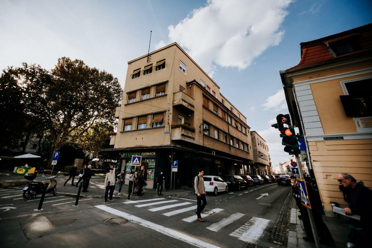 Apartament Tribunei Lägenhet Sibiu Exteriör bild